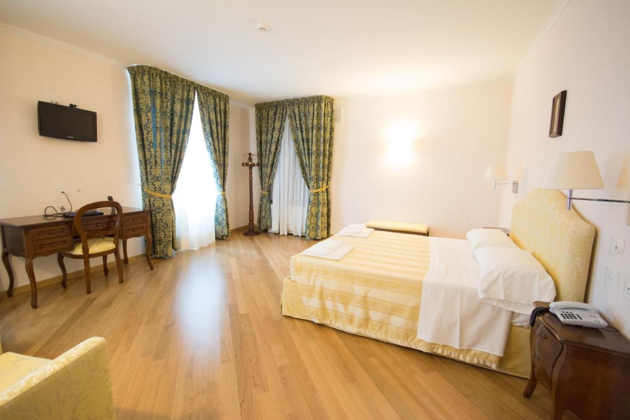 Domus Stella Maris - Casa Per Ferie Hotel Ancona Luaran gambar