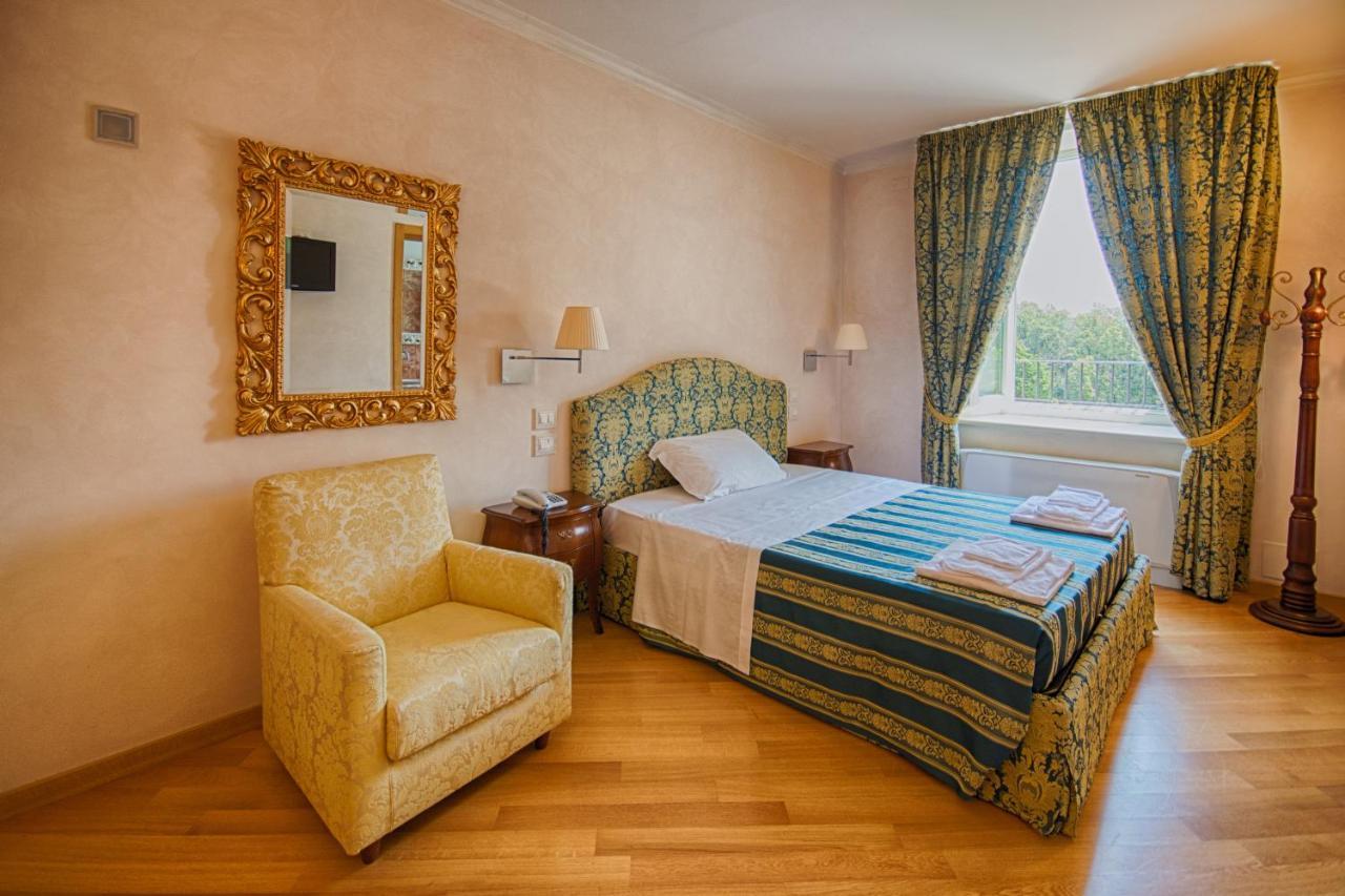 Domus Stella Maris - Casa Per Ferie Hotel Ancona Luaran gambar