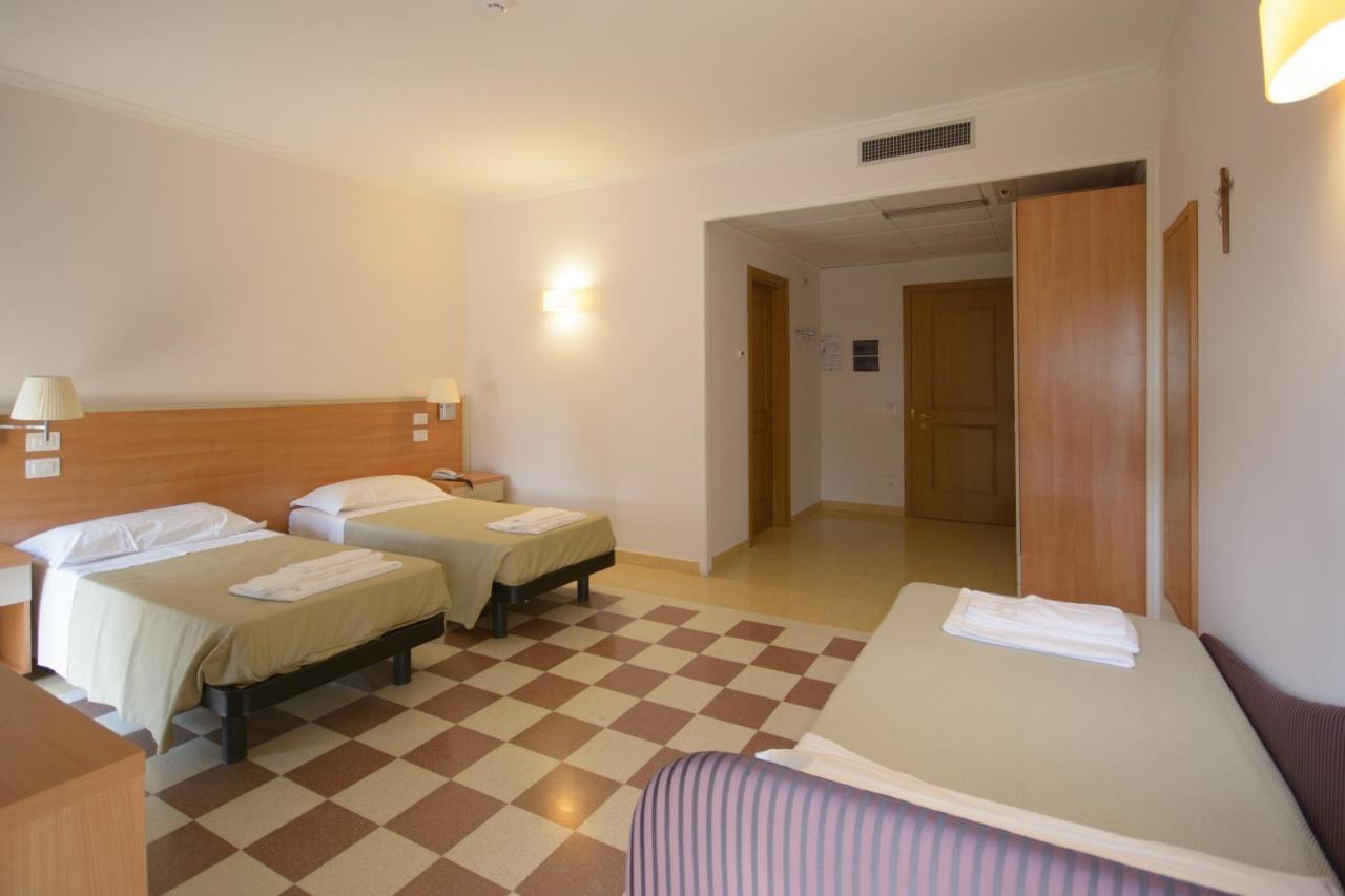 Domus Stella Maris - Casa Per Ferie Hotel Ancona Luaran gambar