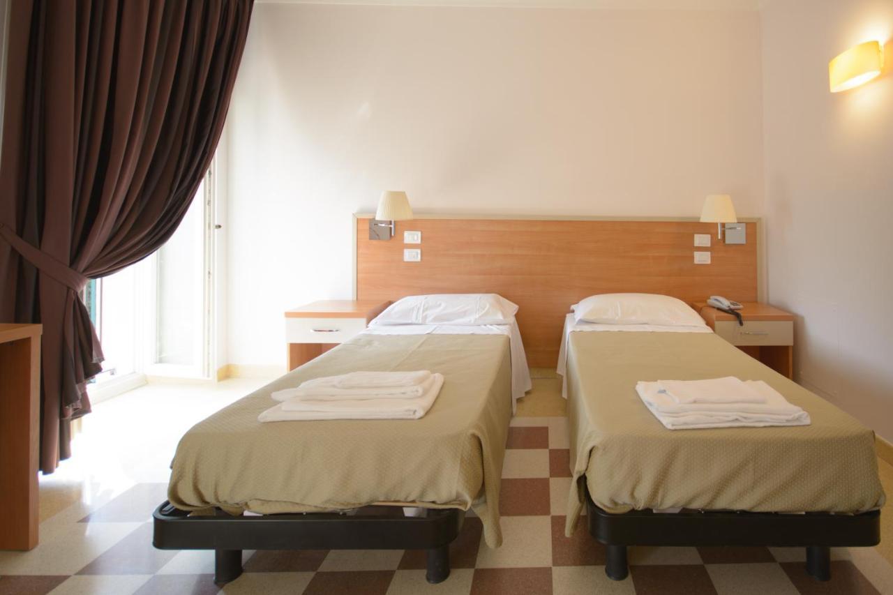Domus Stella Maris - Casa Per Ferie Hotel Ancona Luaran gambar
