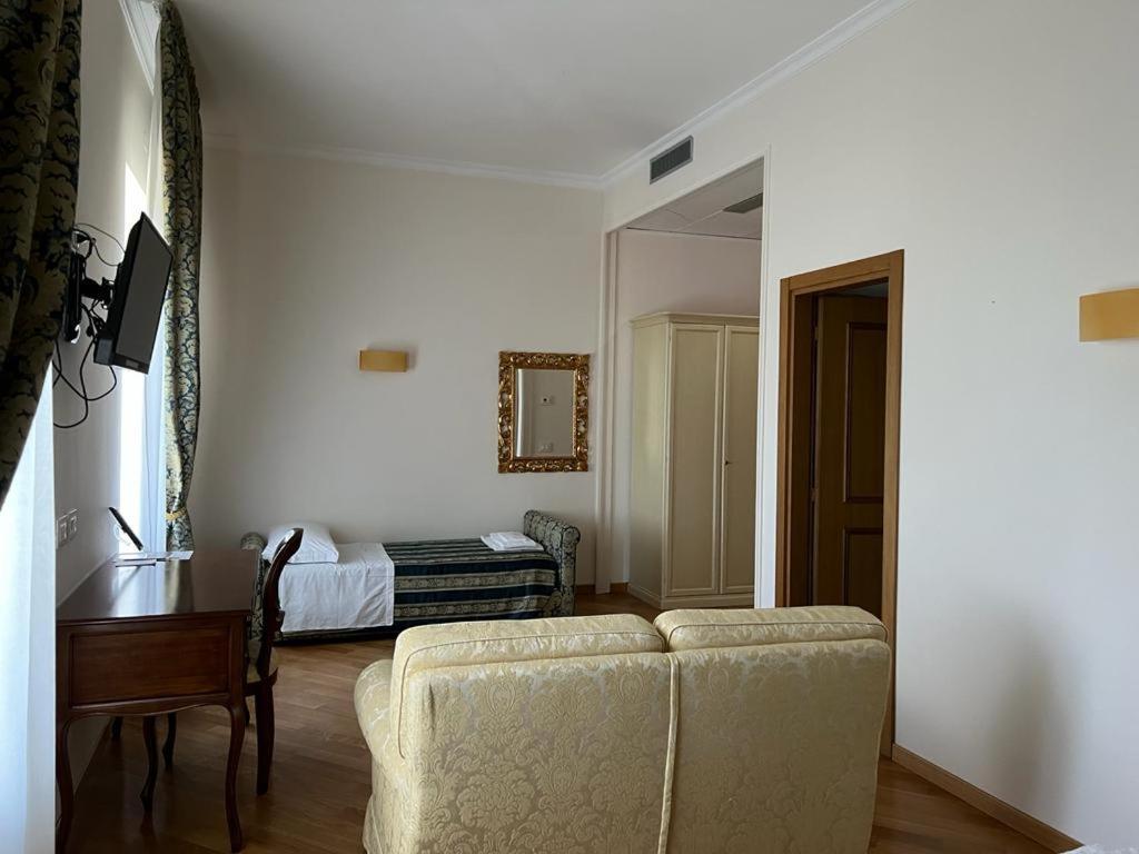 Domus Stella Maris - Casa Per Ferie Hotel Ancona Luaran gambar