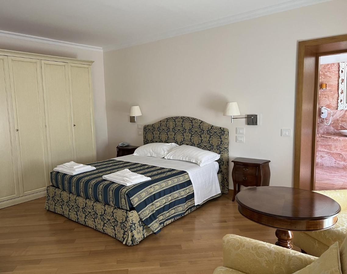 Domus Stella Maris - Casa Per Ferie Hotel Ancona Luaran gambar