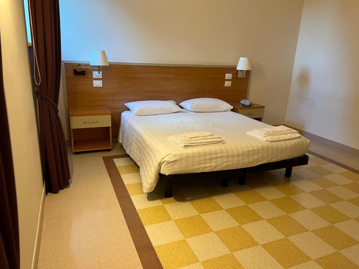 Domus Stella Maris - Casa Per Ferie Hotel Ancona Luaran gambar